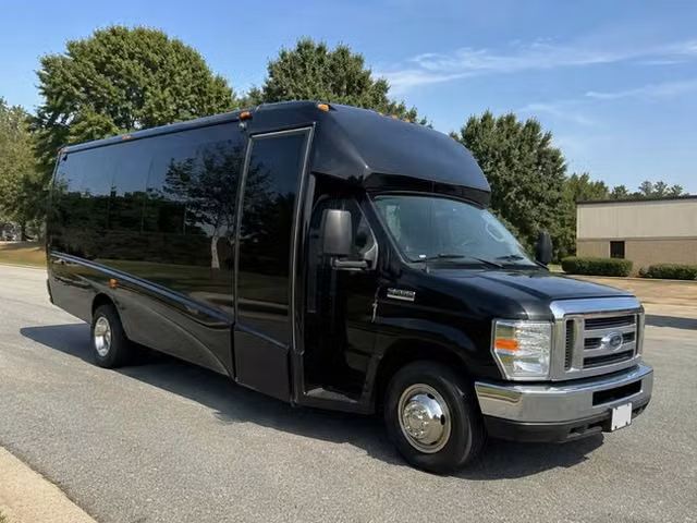 la quinta charter bus rentals